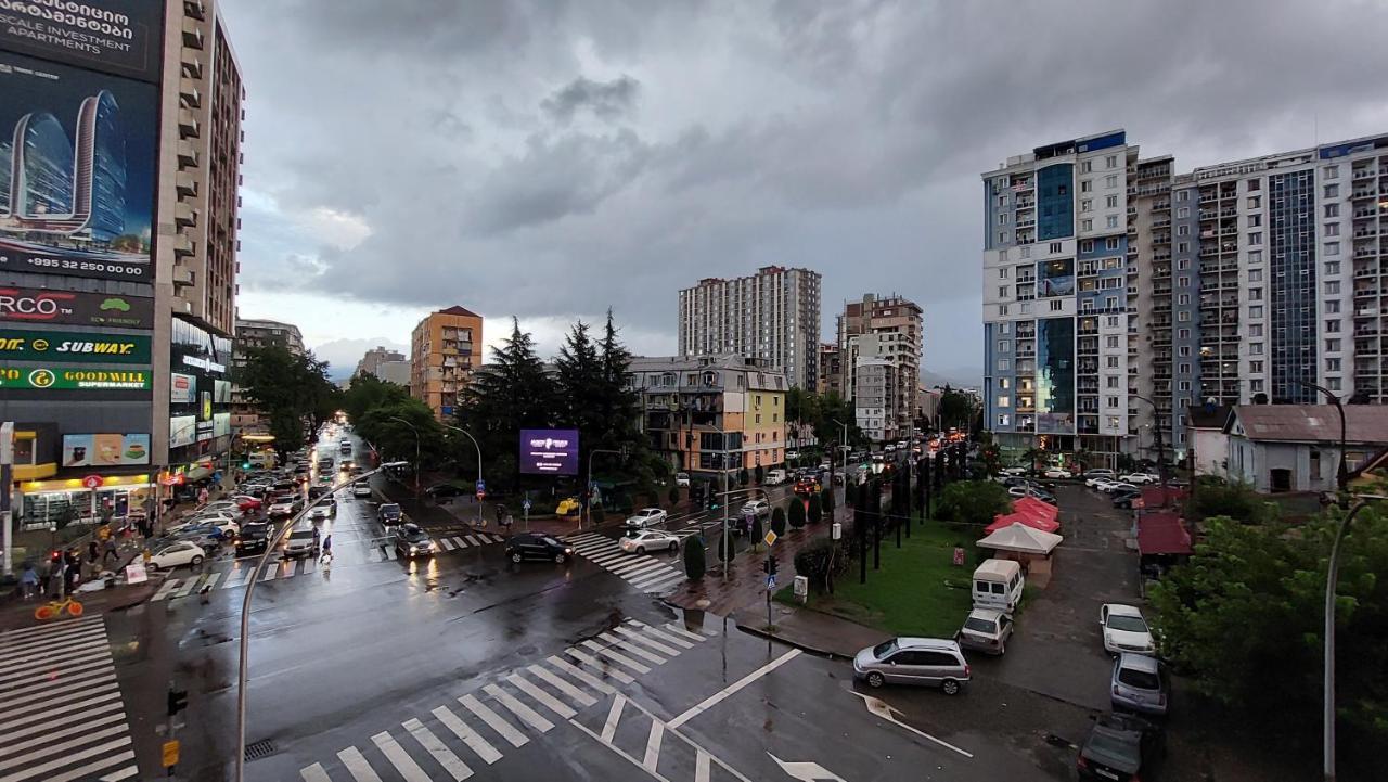 Elit Apartments Batoemi Buitenkant foto
