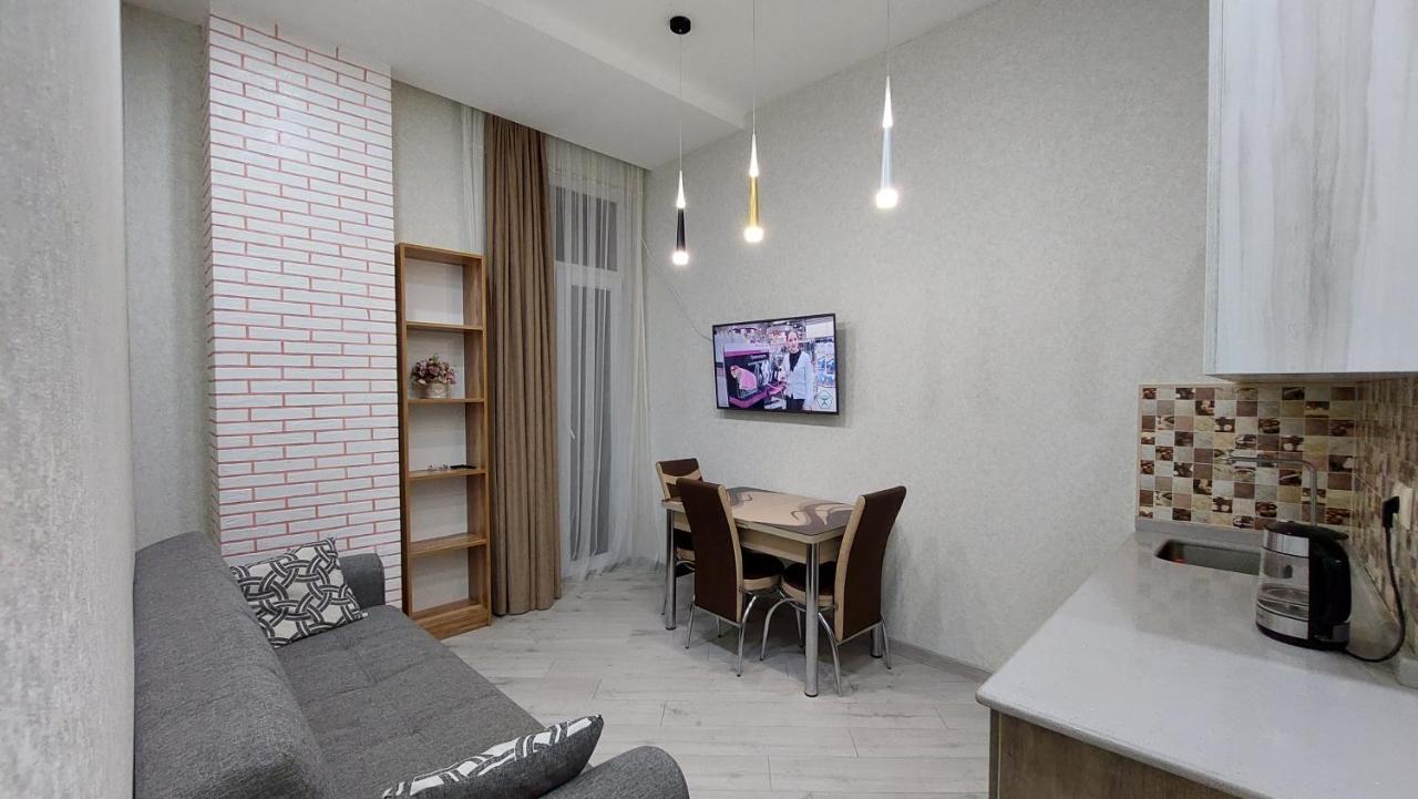 Elit Apartments Batoemi Buitenkant foto