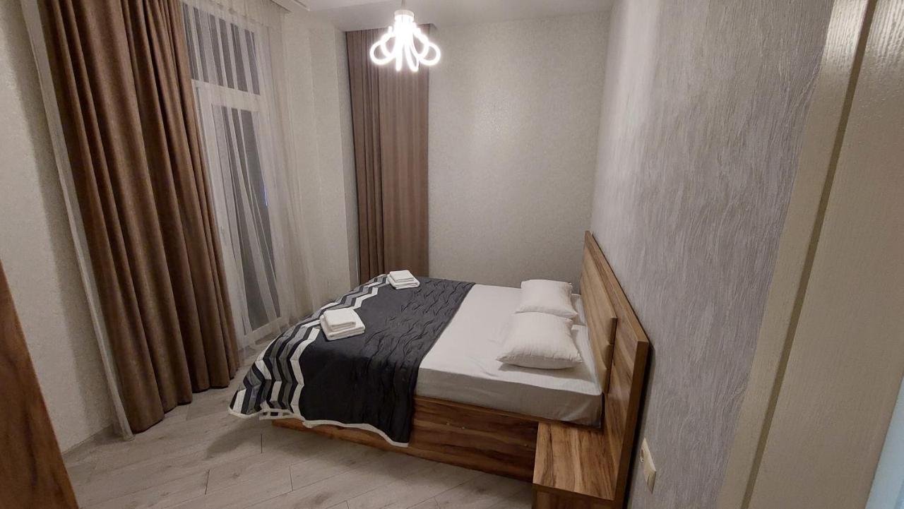 Elit Apartments Batoemi Buitenkant foto