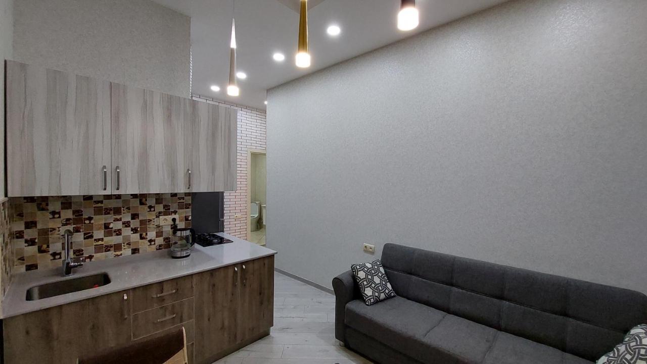 Elit Apartments Batoemi Buitenkant foto
