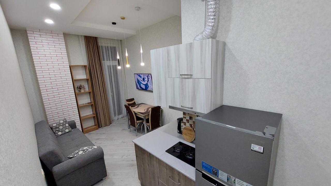 Elit Apartments Batoemi Buitenkant foto