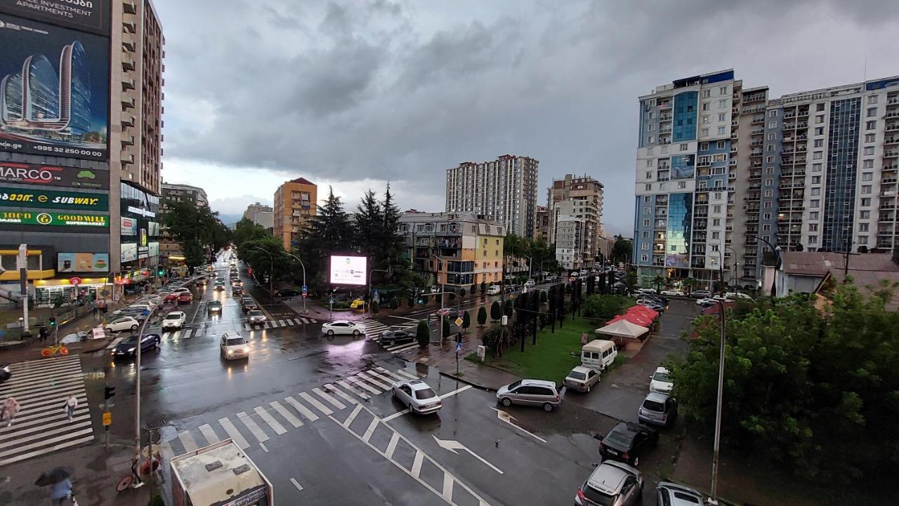 Elit Apartments Batoemi Buitenkant foto