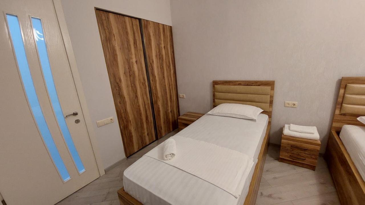 Elit Apartments Batoemi Buitenkant foto