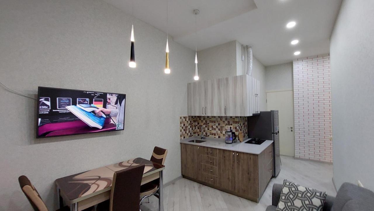 Elit Apartments Batoemi Buitenkant foto